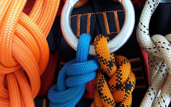 Synthetic Rope: Reinventing the Way We Climb and Pull